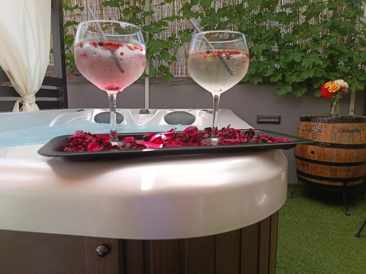 Apartment Belleza With Private Jacuzzi Zadar