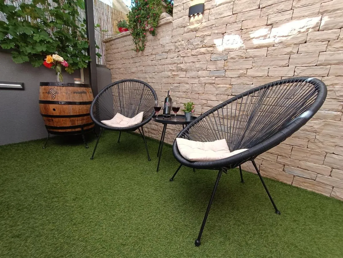 Apartment Belleza With Private Jacuzzi